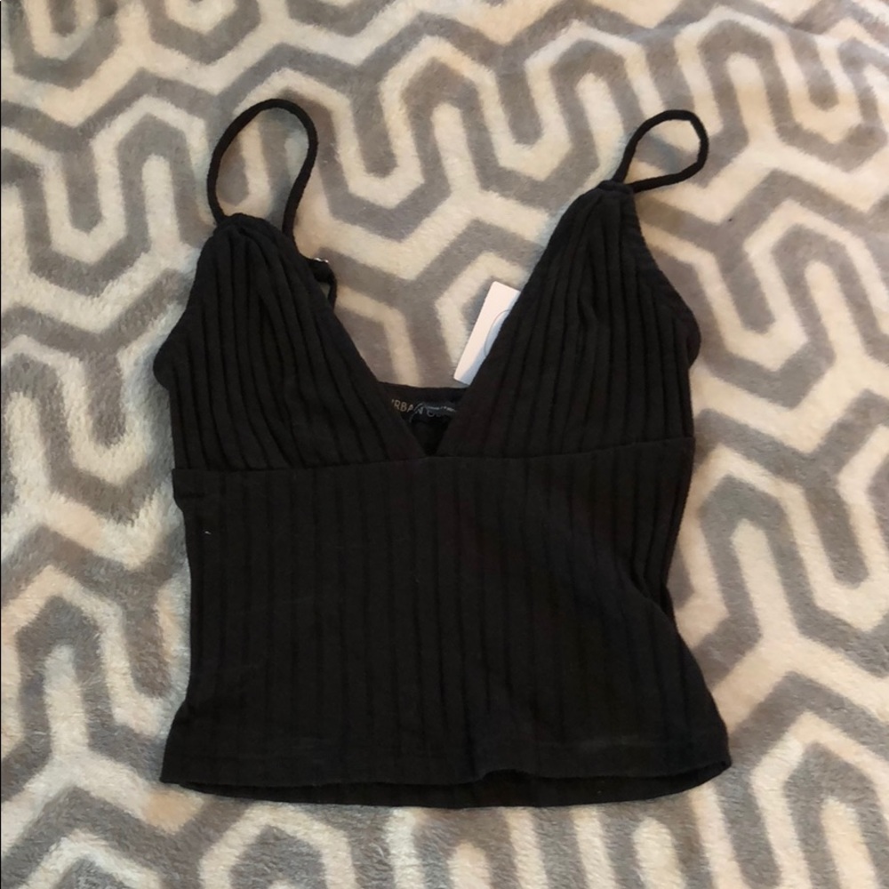 urban outfitters black crop top